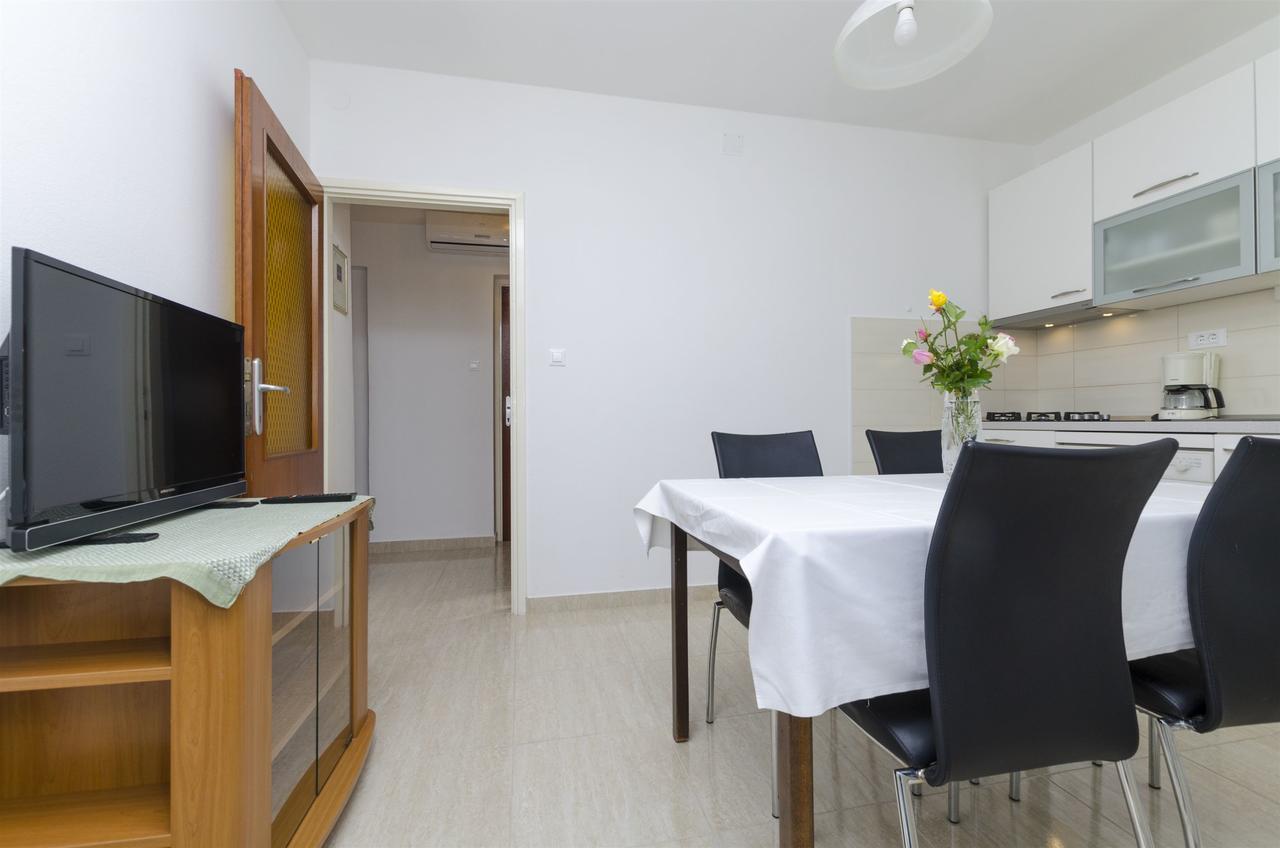 Apartments Karmela Primošten Екстериор снимка