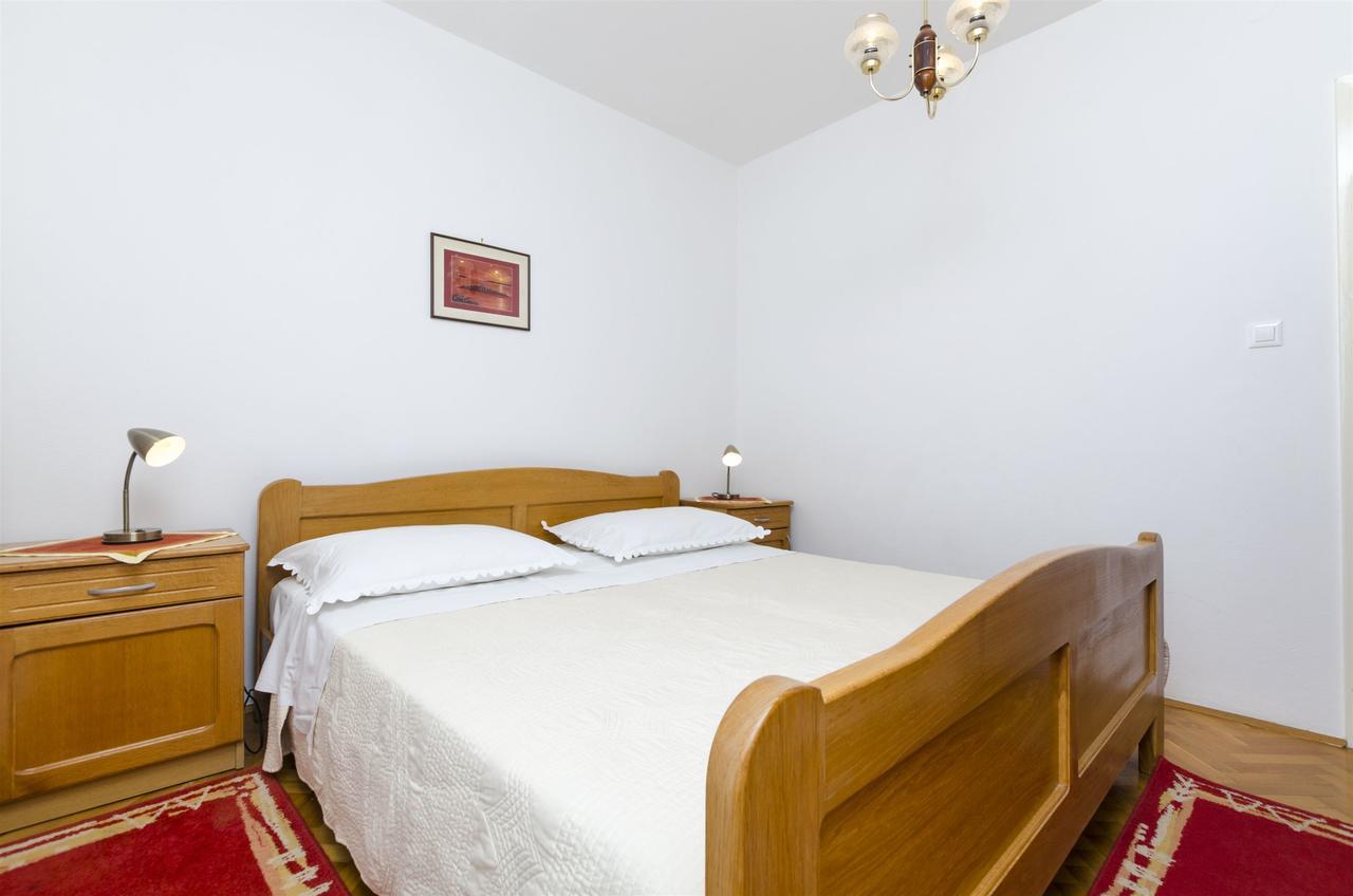 Apartments Karmela Primošten Екстериор снимка