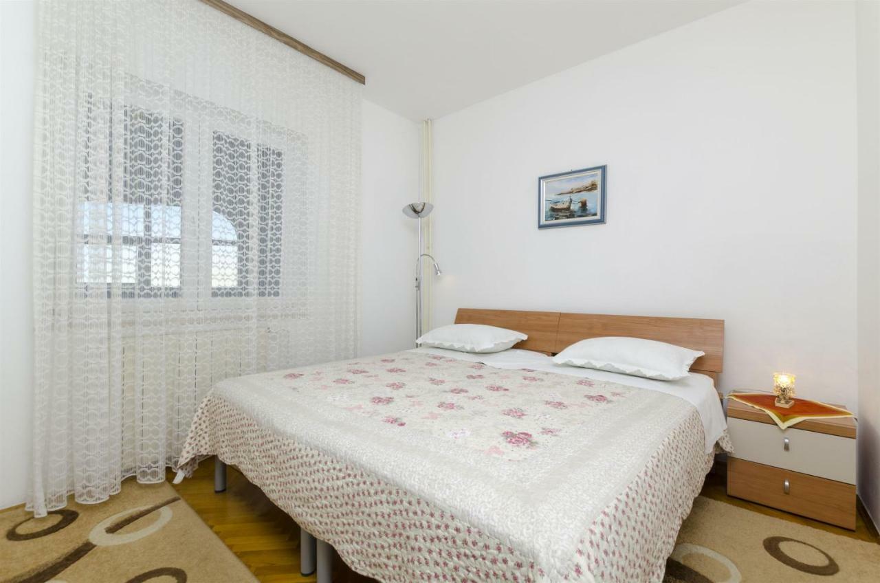 Apartments Karmela Primošten Екстериор снимка