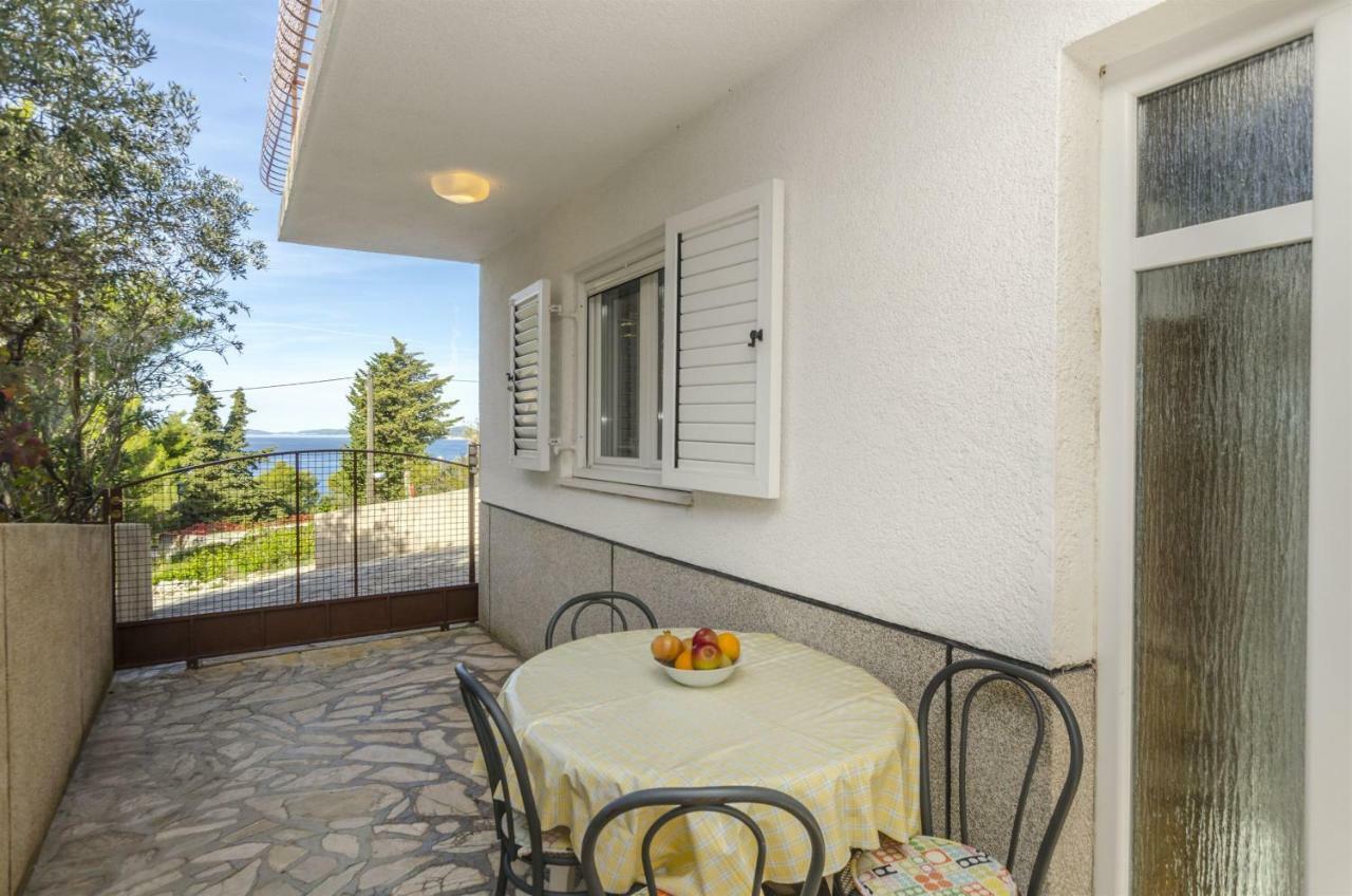 Apartments Karmela Primošten Екстериор снимка