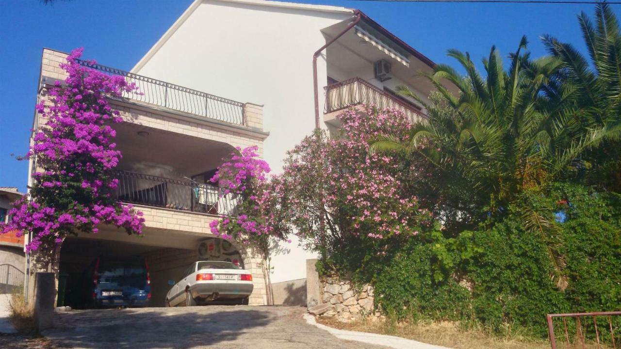 Apartments Karmela Primošten Екстериор снимка