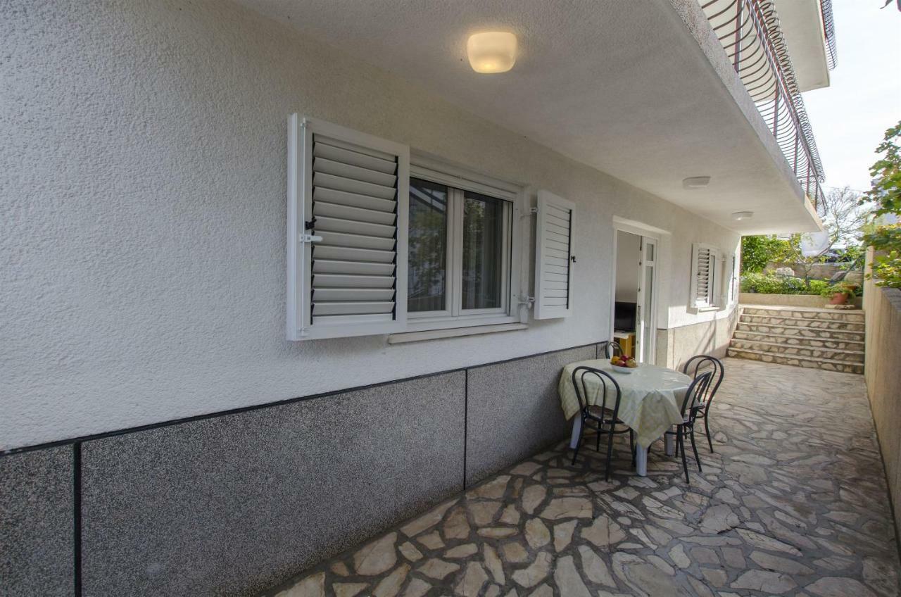 Apartments Karmela Primošten Екстериор снимка
